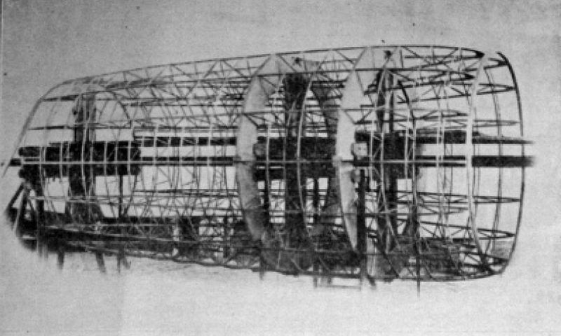 File:Fasi della costruzione della carlinga dello Stipa-Caproni 02.jpg