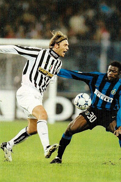 File:Serie A 2003-11-29 Juventus vs Inter - Nicola Legrottaglie.jpg