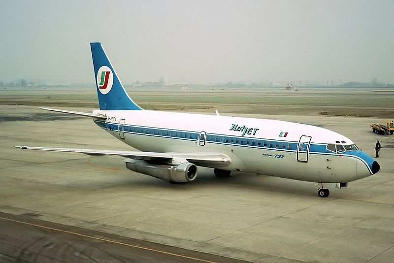 File:Boeing 737-200 I-JETA Italjet.jpg