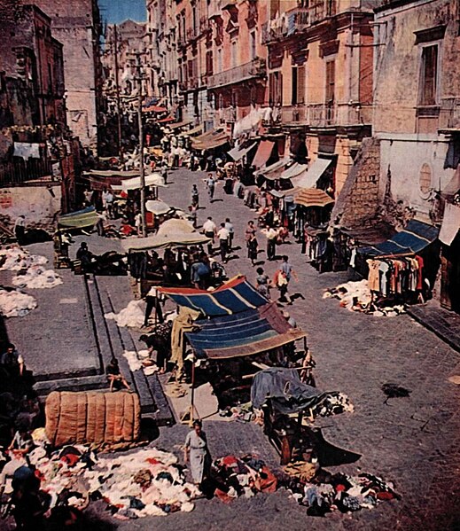 File:Mercato di Resina 1951.jpg