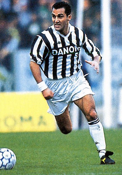 File:Angelo Di Livio - Juventus FC 1993-94.jpg