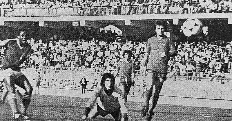File:Coppa Italia 1980-81 - Avellino vs Catania - Gol di Juary.jpg