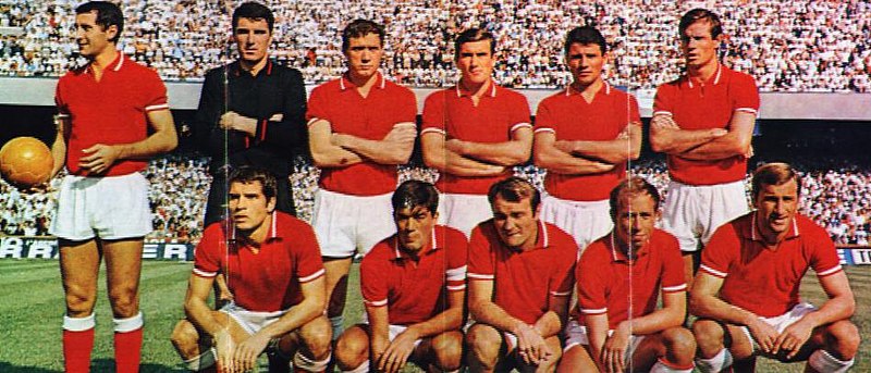 File:Napoli 1967-1968 maglia rossa.jpg