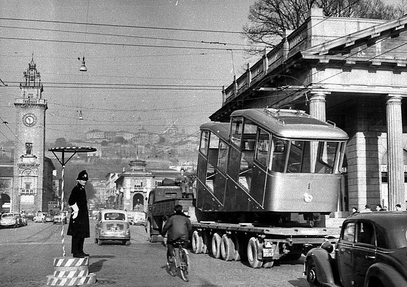 File:Fondaz. Bergamo nella Storia, Funicolare di Bergamo (trasp.) 01.jpg