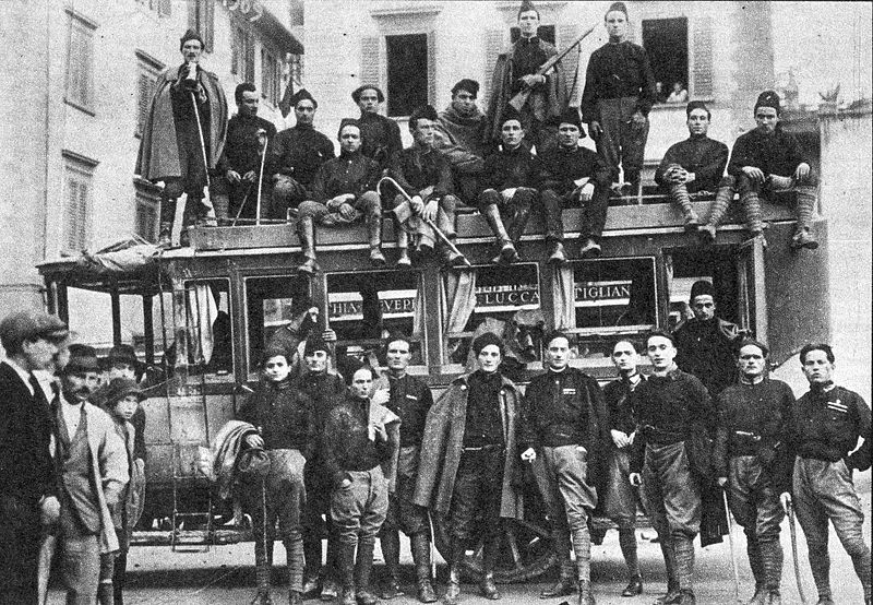 File:1922 Squadra d'azione di Lucca.jpg