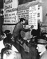 Una sezione espone i risultati delle elezioni politiche del 1968