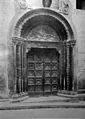 Una foto del portale pubblicata nel 1932: è ancora visibile l'intonaco che copriva la facciata