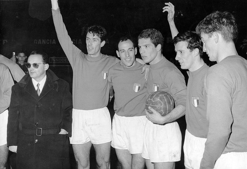 File:Italia vs Turchia - 1962 - Fabbri, Maldini, Pascutti, Orlando, Fogli, Sormani.jpg