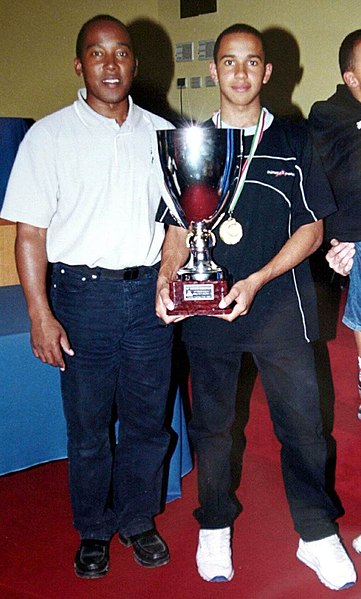 File:Anthony e Lewis Hamilton (Parma, 1999).jpg