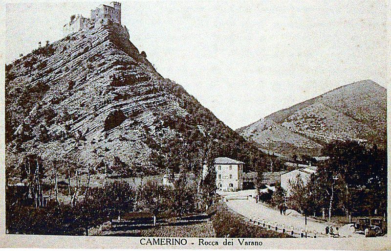 File:Rocca Varano, Camerino.jpg