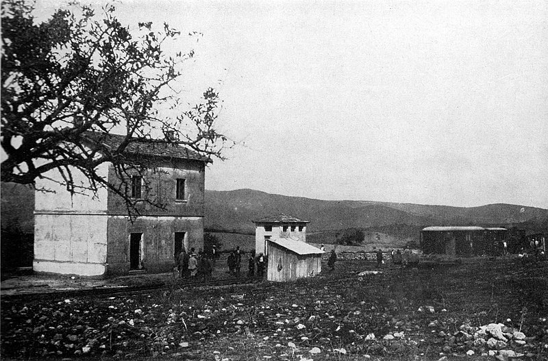 File:Stazione di San Leonardo, Calangianus (OT), epoca.jpg