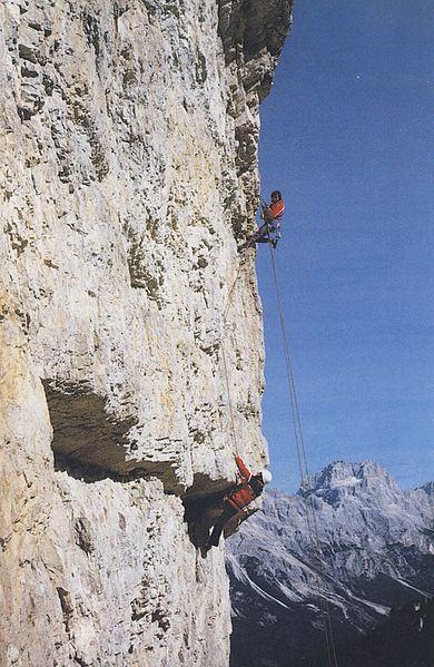 File:Kammerlander Cinque Torri.jpg