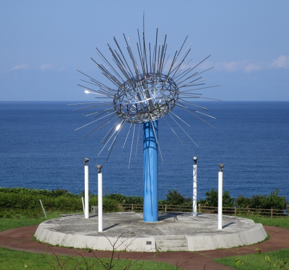 ファイル:Monument of Unimaru.jpg