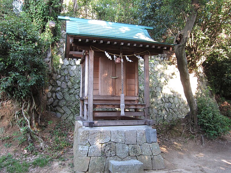 ファイル:素鵞社 (伊佐爾波神社境内社).JPG