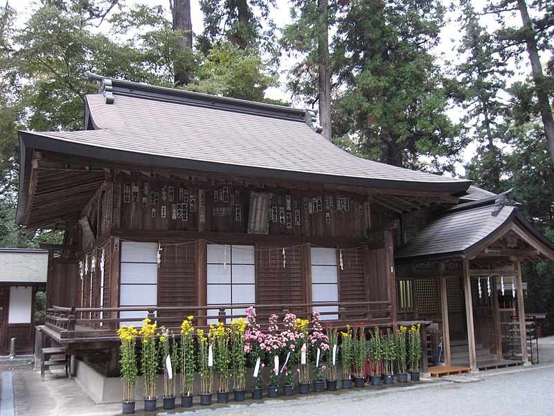 ファイル:一之宮貫前神社 神楽殿.JPG