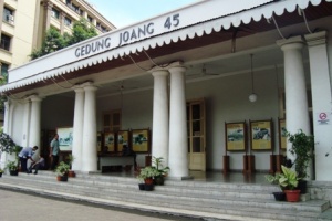 Barkas:Gedung joeang45.jpg