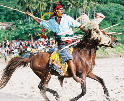 Barkas:Pasola sumba.jpg