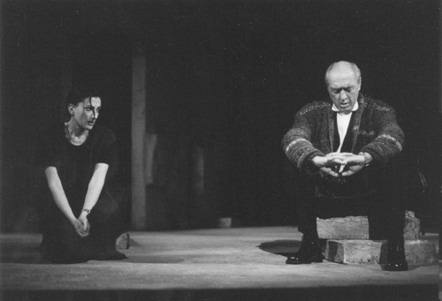 ფაილი:Marjanishvili Theatre Antigone.jpg