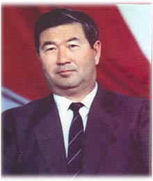 Сурет:Kenes Cuhanov.jpg