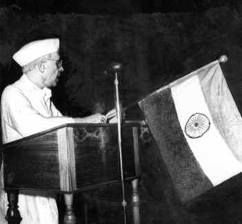 ಚಿತ್ರ:Nehru tryst with destiny speech.jpg