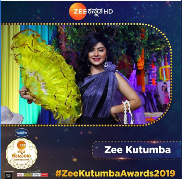 ಚಿತ್ರ:Zee kutumba awards.PNG