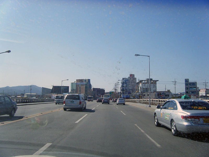 파일:Gyeongju-Bukcheon bridge.jpg