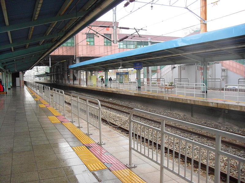 파일:Oryu-dong platform.JPG