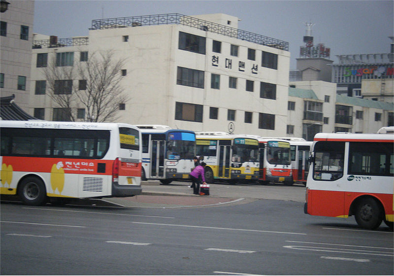 파일:Gyeongju intra-city bus.jpg