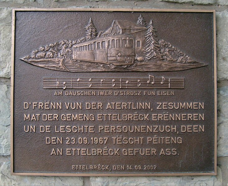 Fichier:Atertlinn plaque ettelbreck gare.jpg