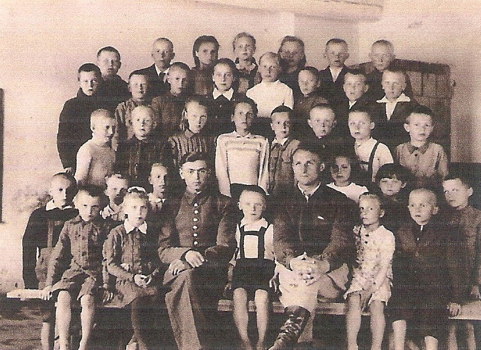 Vaizdas:Kalesninku kaimo 1946 trecias skyrius.jpg