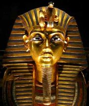 Vaizdas:Tutanchamono kaukė.jpg