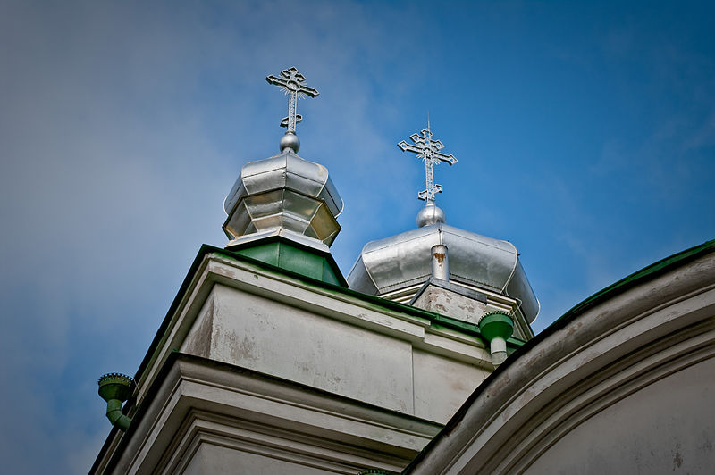Vaizdas:Šiaulių Šv. apaštalų Petro ir Povilo cerkvės stogeliai (2009).jpg