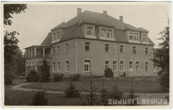 Attēls:Vaiņodes muiža 1930.jpg