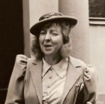 Attēls:Hilda Vīka 1942.jpg