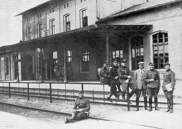 Attēls:Bahnhof Pogegen.jpg