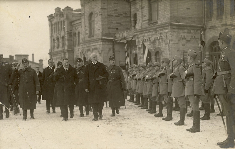 Attēls:Latvijas Valsts prezidenta Čakstes sagaidīšana Tallinā 1925. gada 23. februārī.jpg