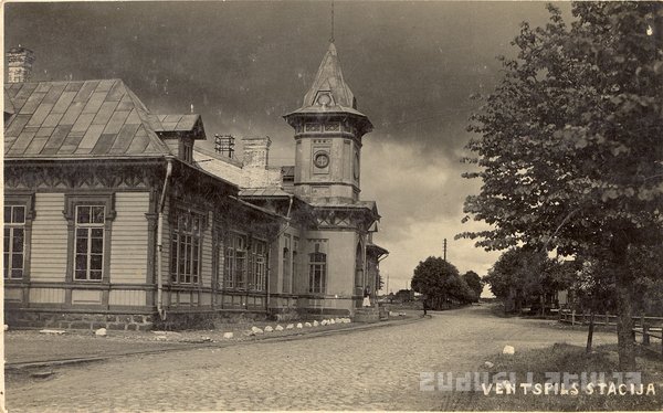 Attēls:Ventspils dzelzceļa stacija 1.jpg