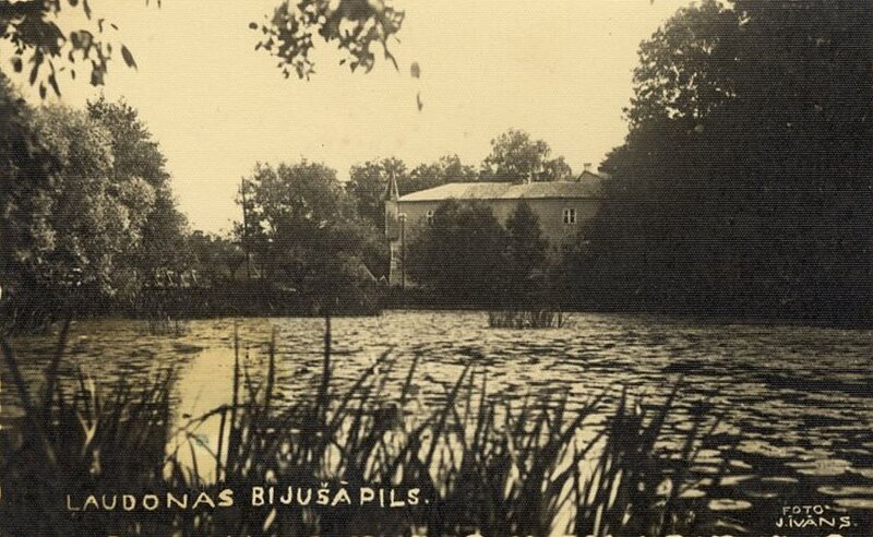 Attēls:Ļaudonas muižas pils pēc 1920.jpg