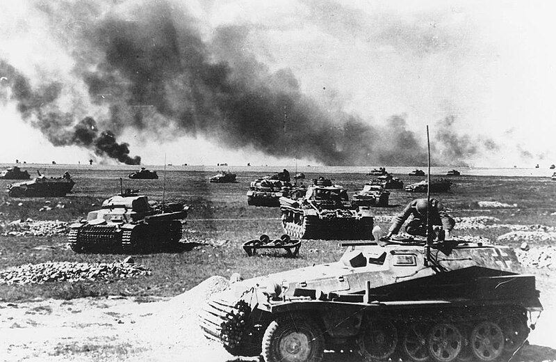 Attēls:Vācu motorizētā kara tehnika July 21, 1941.jpg