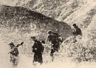 Податотека:Партизани на планината Мукос (1942).jpg