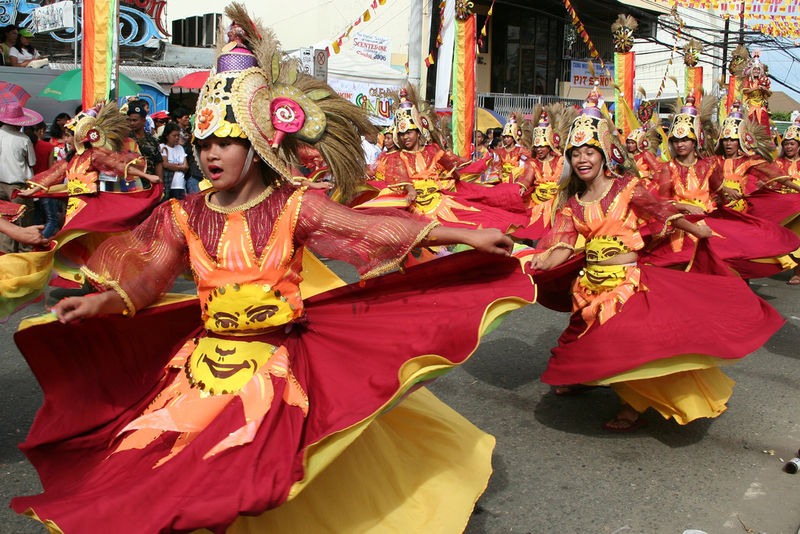 Податотека:Sinulog festival 2006.jpg