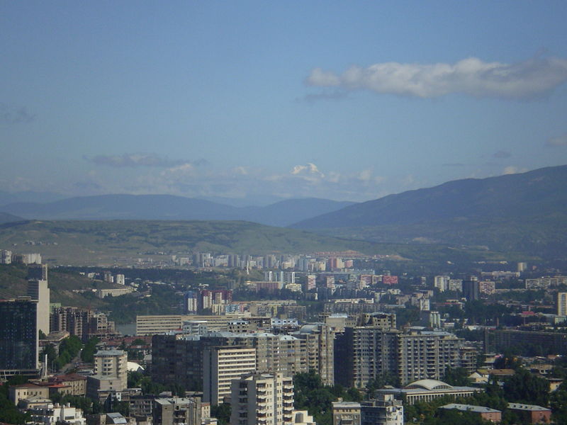 Податотека:Kazbek Tbilisi Clouds.jpg