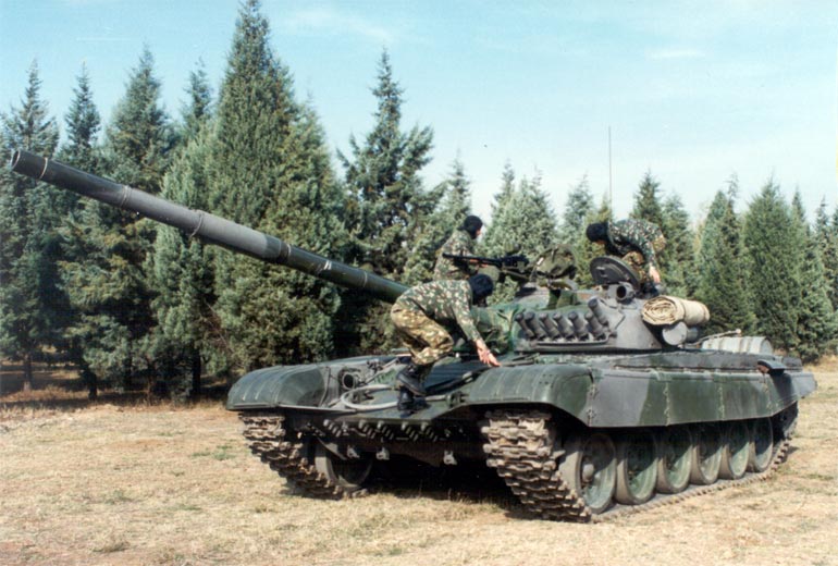 Податотека:Oklopen Bataljon T-72 tenk.jpg