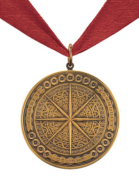 Податотека:Pritzker medallion-b.jpg