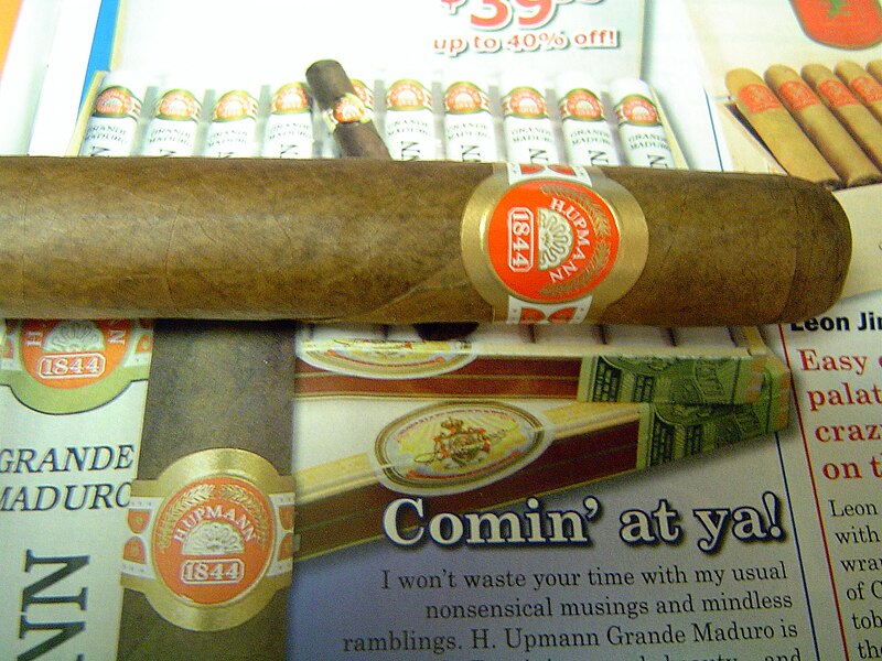 Податотека:H.Upmann Dominican.jpg