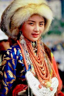 Файл:Tibet woman.jpeg
