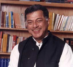 चित्र:Karnad.jpg