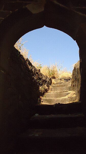 चित्र:Chavand Fort 09.jpeg