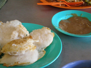 Fail:Kuih Serabai.jpg