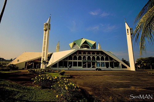 Fail:Masjidtuaran.jpg